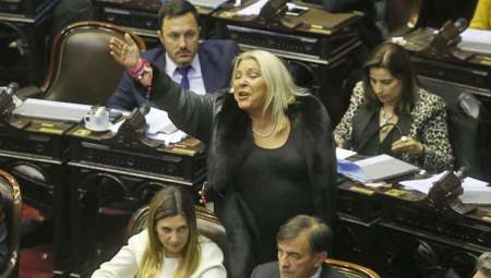 Carrió tras la votación, advirtió a Cambiemos: "no he hablado para preservar la unidad"