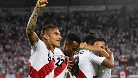 Perú mereció ganar pero se quedó con las manos vacías ante Dinamarca