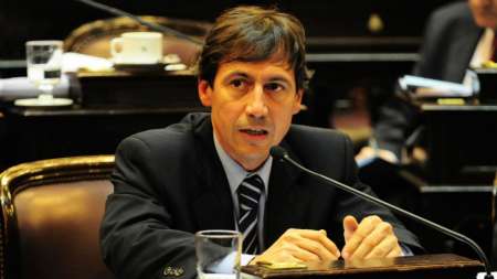 Luis Naidenoff: encontraron muertos a la esposa y al hijo del jefe del interbloque Cambiemos en el Senado