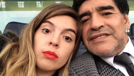 Dalma Maradona y un emotivo mensaje a su papá: "No sé si te extraño más adentro de la cancha o afuera"