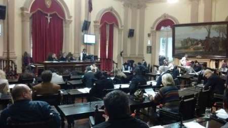 Media sanción para que el comercio electrónico en Salta pague impuestos