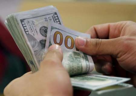 El dólar subió de nuevo y volvió a superar los $28