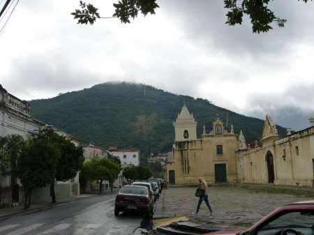 Lluviecita de invierno: sigue el frío y las precipitaciones en Salta se quedarían hasta el jueves