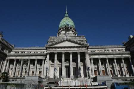 Dujovne dará explicaciones del acuerdo con el FMI en el Congreso