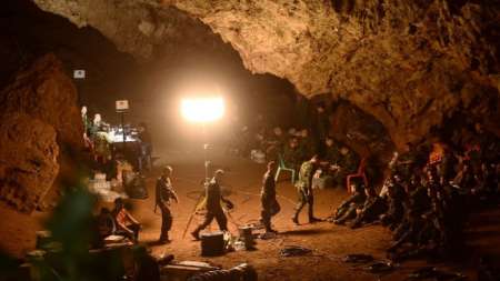 Por qué es tan difícil rescatar a los chicos atrapados en una cueva en Tailandia