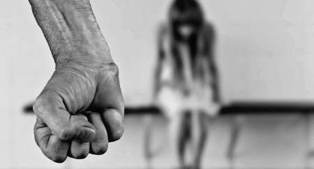 El viernes se conocerá la sentencia contra un policía, acusado de abusar de su sobrina por casi una década