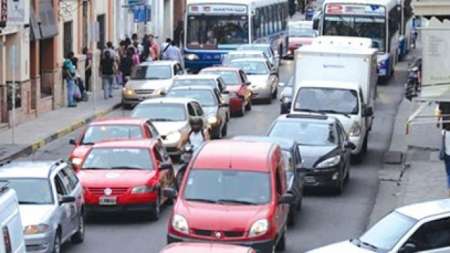 Comienzan los cambios en la circulación y estacionamiento en varias calles de Capital