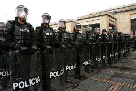 G20: el Gobierno hará una millonaria compra de material antidisturbios