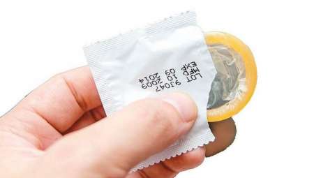 Especialistas salieron al cruce de Albino: "Poner en duda la efectividad del preservativo contra el VIH atrasa 20 años"