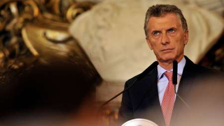 Mauricio Macri les pidió a los militares "trabajar juntos" para modernizar las Fuerzas Armadas