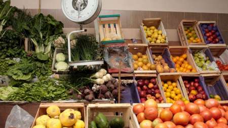 El pimiento rojo, el zapallito verde y el tomate, por las nubes