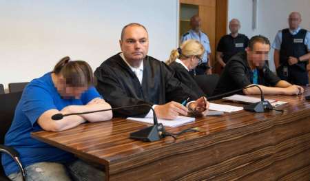 12 años y medio de cárcel para una madre alemana que prostituyó a su hijo por Internet