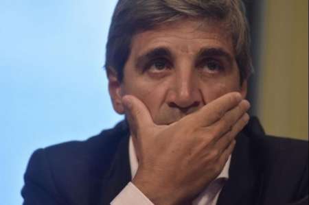 El Banco Central admitió que la inflación baja menos de lo previsto