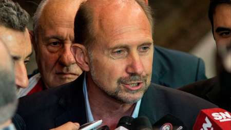 Omar Perotti se abstendrá y pidió el tratamiento de un proyecto alternativo