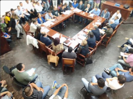 Comenzó el Plenario por la situación de los boliches en "La Balcarce"