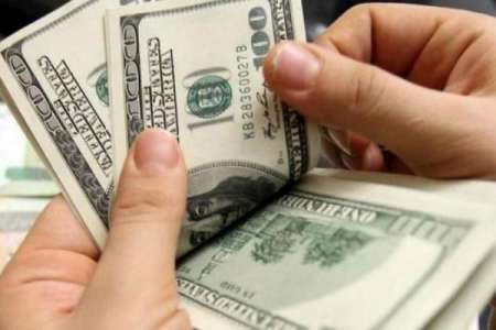 Sin freno: el dólar aumenta 70 centavos y supera techo de los $30