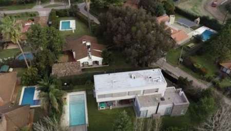 Baratta construyó un sótano de más de 60 metros cuadrados