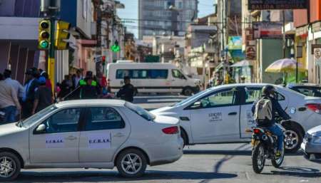 Sin soluciones, remiseros amenazan con una nueva manifestación