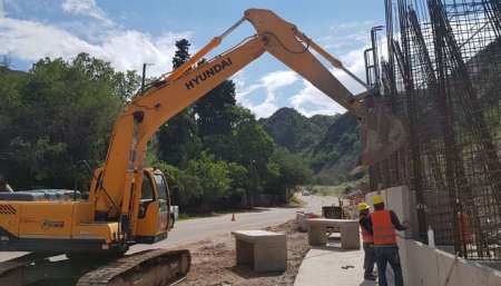 El Gobierno lanzó un fideicomiso para salvar las obras públicas