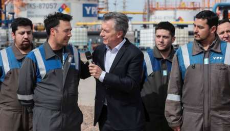 Para Macri, pese a las “tormentas” continúa el desarrollo del yacimiento de Vaca Muerta