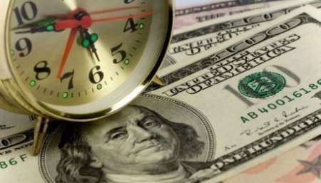 Caputo sigue sin poder frenar el dólar y suma críticas del mercado