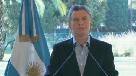 Macri anunció que el FMI adelantará los "fondos necesarios" para devolver la confianza a los mercados