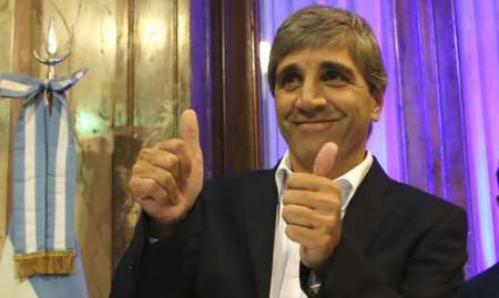 Denuncian que Luis Caputo vendió sus Lebac y compró dólares antes de la devaluación