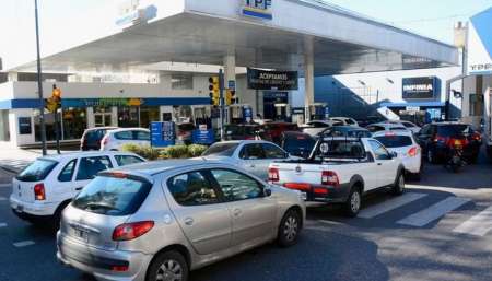 Otra vez subieron las naftas: en Salta la súper de YPF llegó a los $35.01 y la de Shell a $39,96