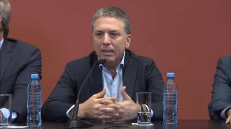 Internaron a Dujovne