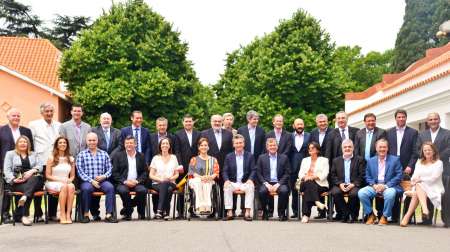 Macri firmará con los gobernadores un plan para bajar el déficit fiscal