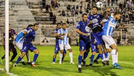 "Albos" y "Santos" vuelven a verse las caras en un día atípico