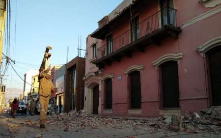 Tremendo derrumbe de un edificio de la Provincia en pleno centro