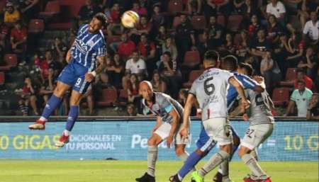 Colón sorprendió a Godoy Cruz y le ganó