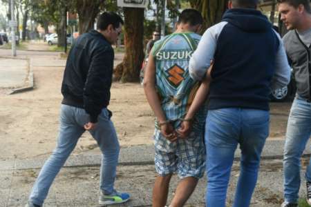 Tras abusar y asesinar a un nene de 8 años, participó de la búsqueda junto a la familia de la víctima