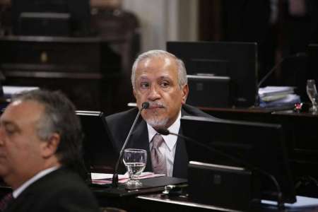 Vuelve al ruedo para posicionarse como candidato a gobernador