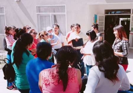 Protesta en la Escuela Gauffin: Anotaron a los chicos que quedaron sin cupo