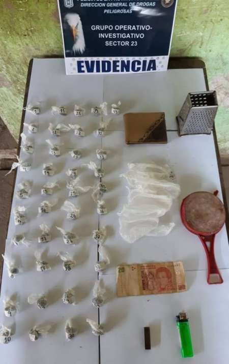 La policía detuvo a tres personas en un allanamiento por drogas en barrio 200 Años