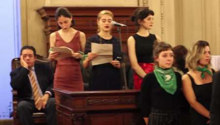 “Te subían la nota si mostrabas más el cuerpo”, dijo una alumna