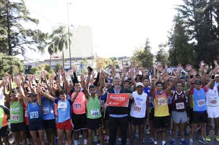 Más de 200 competidores participaron de la VI edición de la “Maratón Fundación de Salta”a