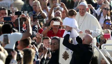 El papa Francisco condenó el aborto y lo equiparó con recurrir a un “asesino a sueldo”