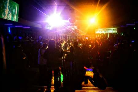 Un salteño se reunió con amigos, lo durmieron y lo violaron