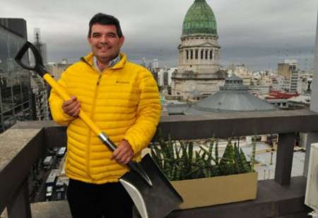 Confiado en la gente, Olmedo lanza su candidatura a presidente