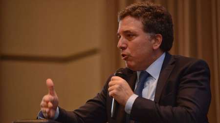 Dujovne relativizó la meta de inflación y respaldó la suba de la tasas