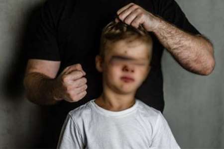 Investigan al profesor acusado de mechonear a un niño de 4 años