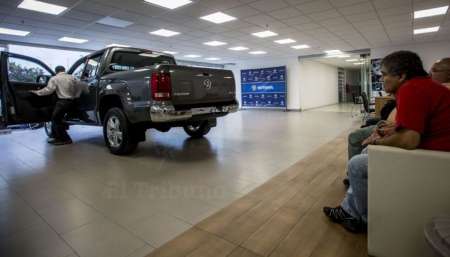 En noviembre se vendieron mil autos menos que en 2017