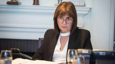 Bullrich defendió el nuevo protocolo de seguridad: “favorece a la Policía y a los civiles”