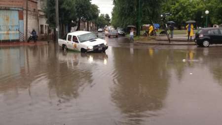 La Municipalidad reconoció que los canales pluviales fallaron