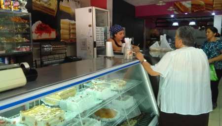 Una pastelería está en jaque por una boleta de luz de 31 mil pesos