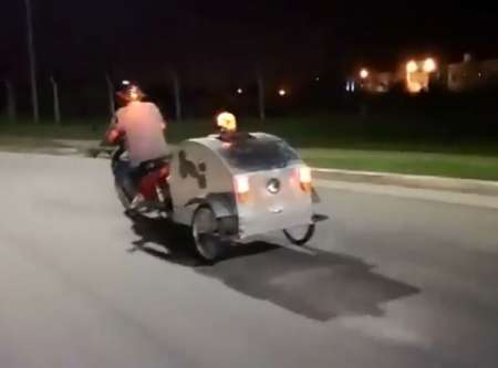Inventaron la primera “moto ambulancia” gratuita para mascotas