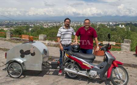 Causó furor: La moto ambulancia para mascotas es la primera en el mundo
